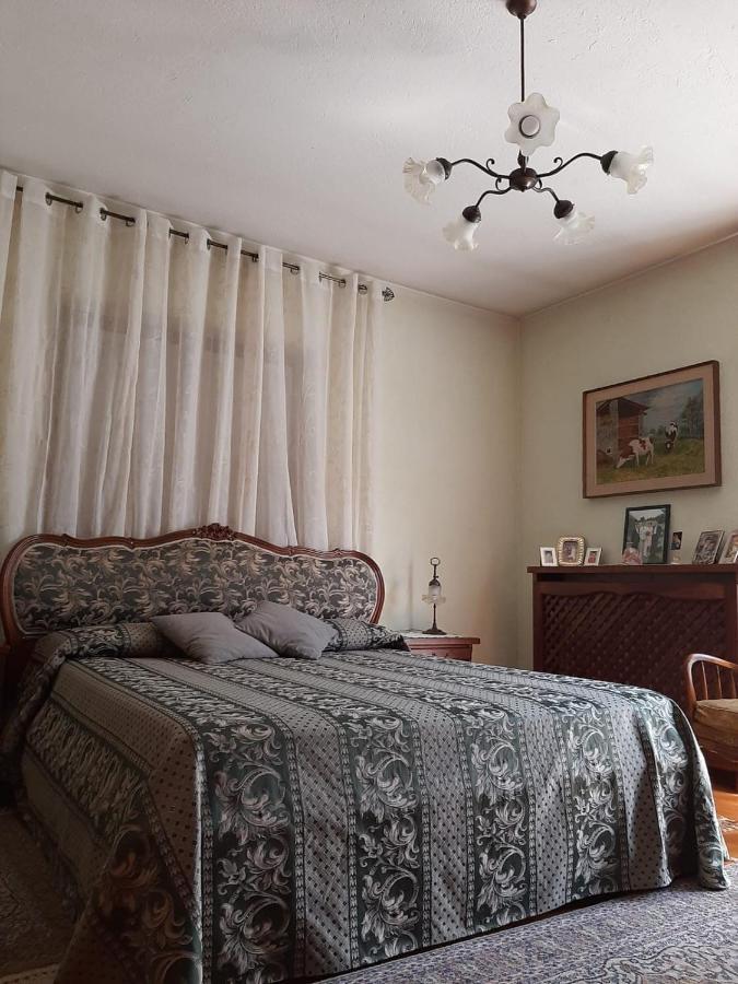 Les Hirondelles Bed & Breakfast Fenis Eksteriør bilde